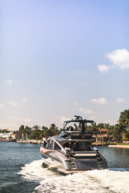 Lexus LY 650 - Boca Raton - Miami